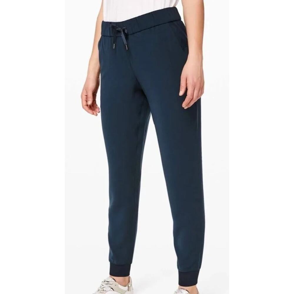 Lululemon On The Fly Jogger Pants Sz 8 Navy Drawstring Stretch Travel Athleisure